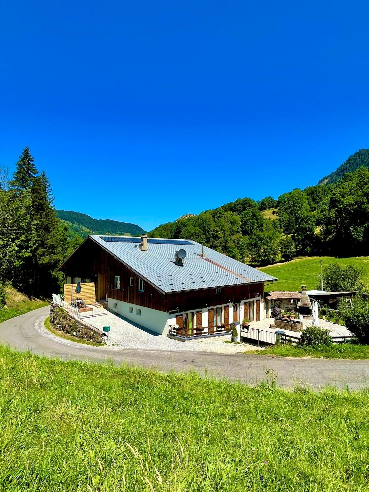 Appartement Dans Maison Familiale Bellevaux Luaran gambar